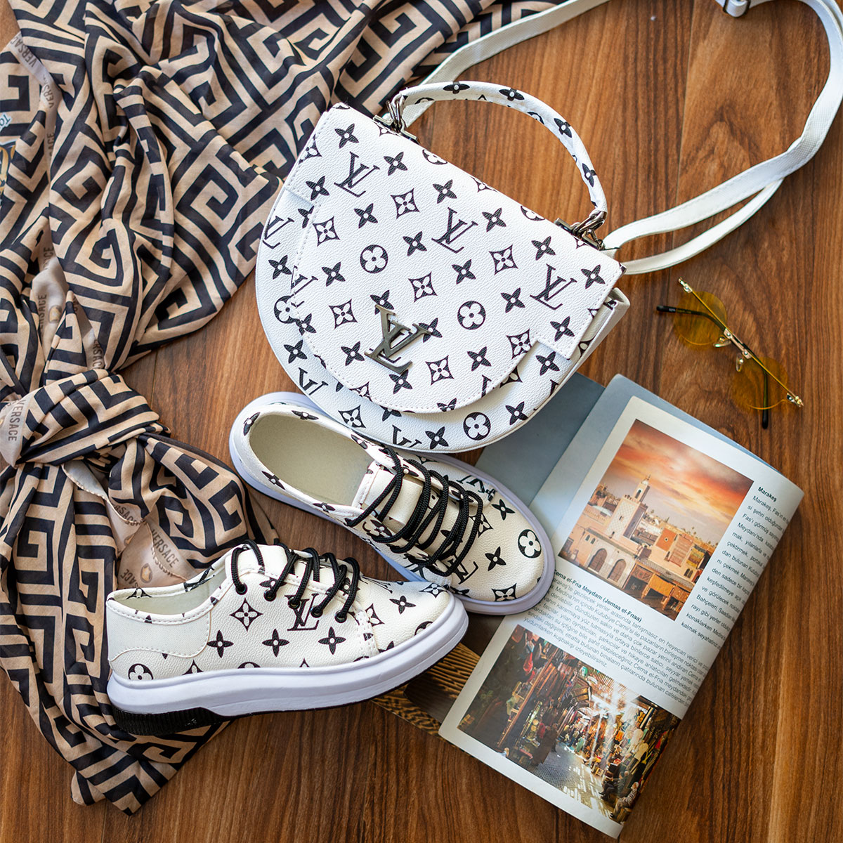 ست كيف و كفش سفيد دخترانه LV مدلPAYTON