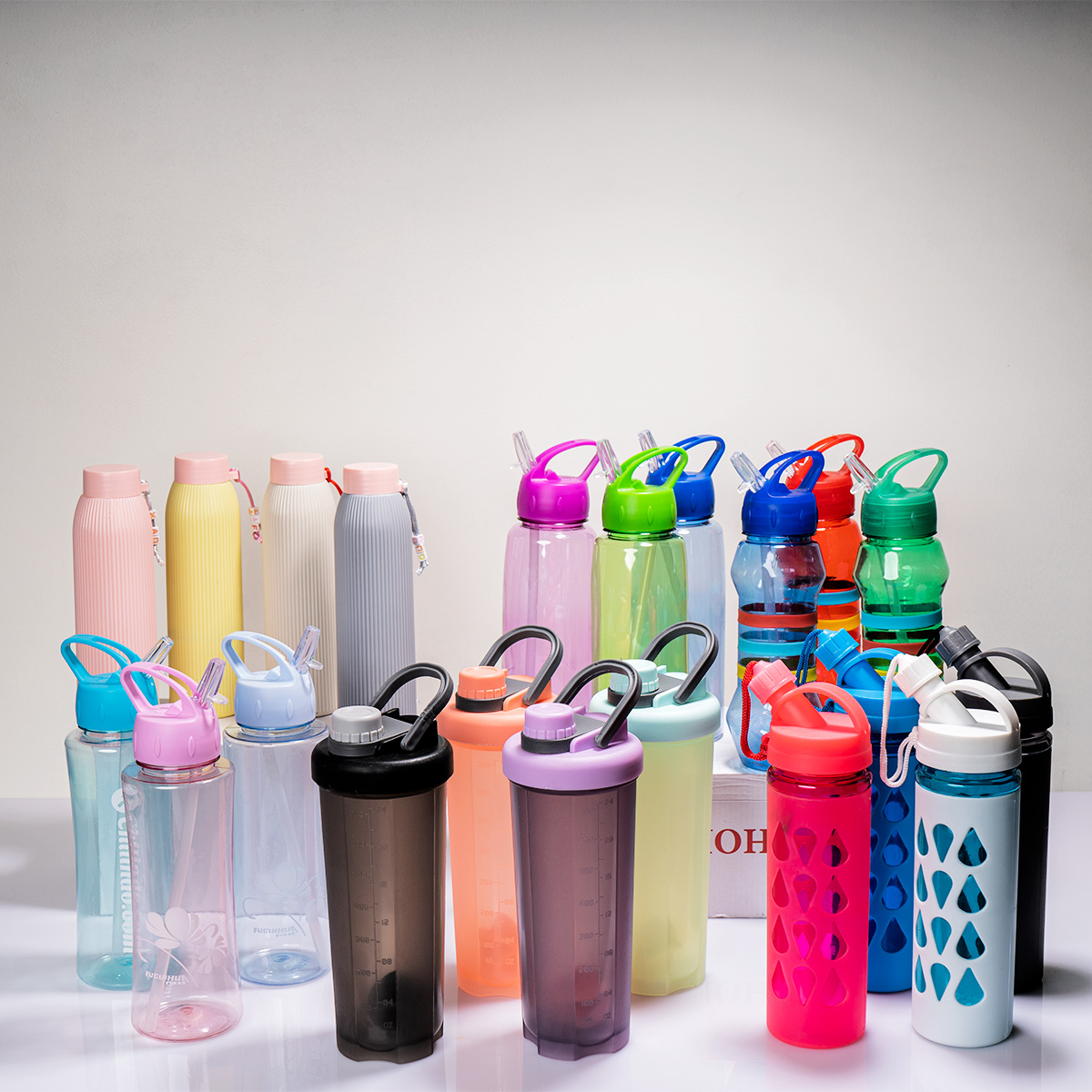 دوتا قمقمه آب سبزمدل ساده