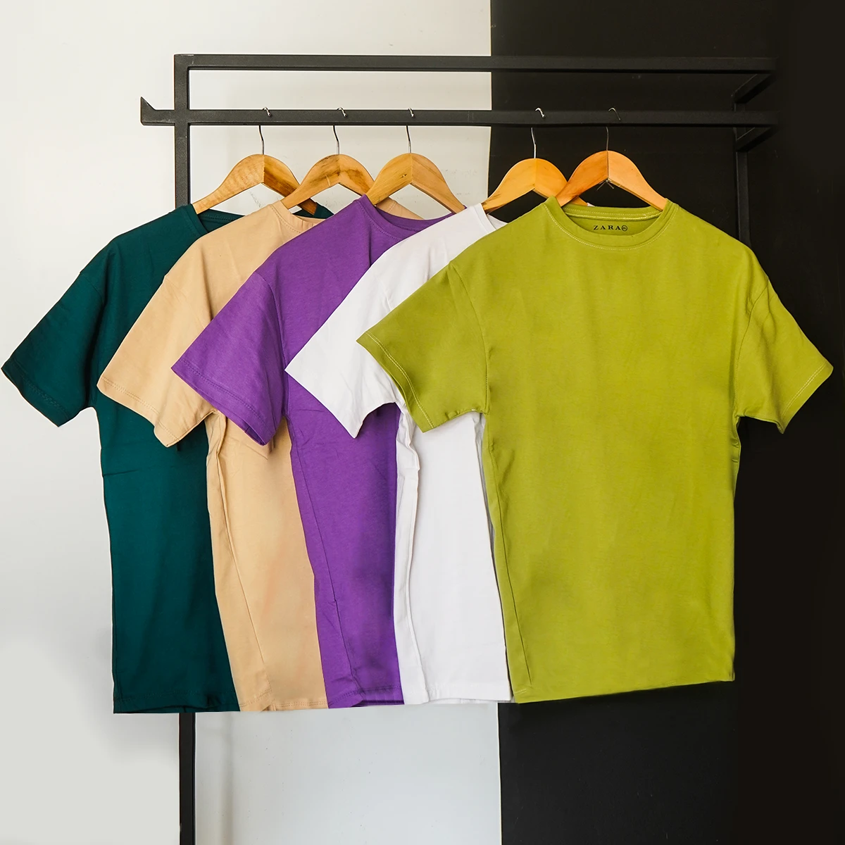 تیشرت ساده مشکی مردانه مدل Vala